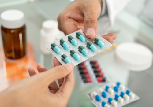 técnico de farmacia y el control de calidad en medicamento - Zegel