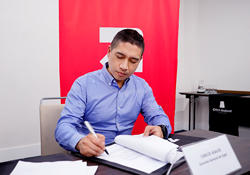 Casa Andina firma alianza con Zegel