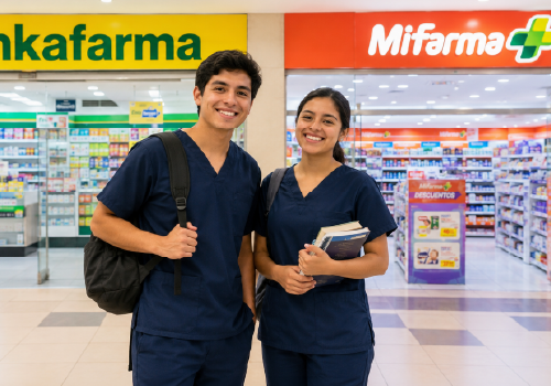 estudia y trabaja en Inkafarma y Mifarma